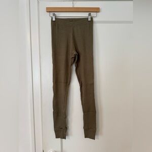 Simple Folk Women’s Ribbed Sage green leggings